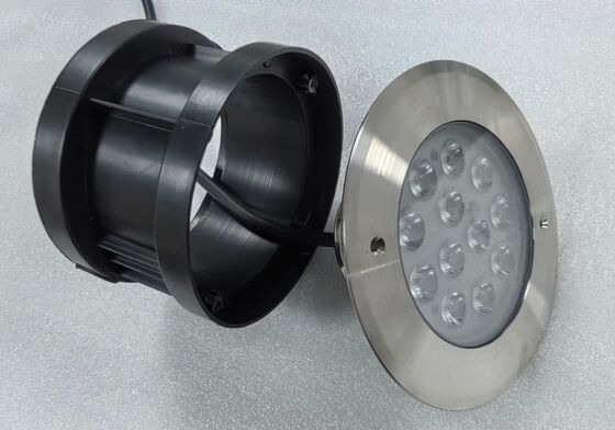 316L Baja tahan karat Lampu bawah air LED menawarkan 100lmw efisiensi cahaya Sempurna untuk akuarium kolam dan fitur air